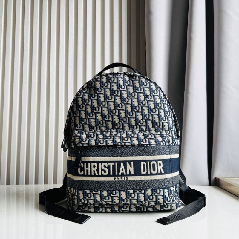 D*or backpacks